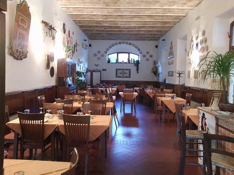 Hotel Il Vecchio Mulino Volterra 3*,